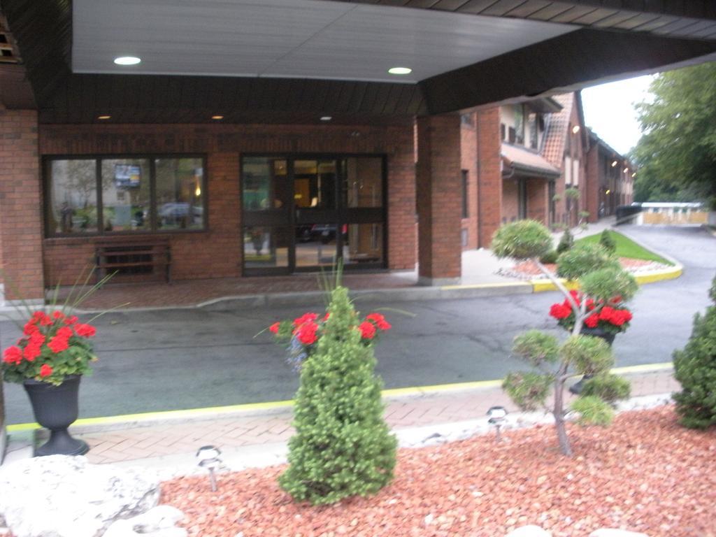 Comfort Inn East Scarborough Toronto Exterior foto